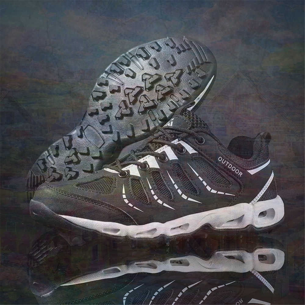 Sumer Round Tip Silver Sneaker - Tech Accessories Sale 评论和价格